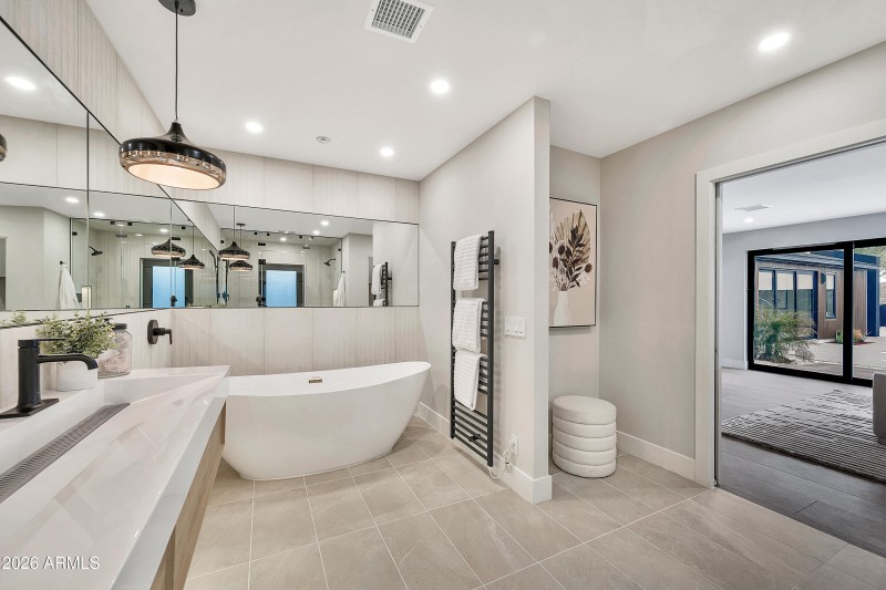 1955 E Greenway Rd-23