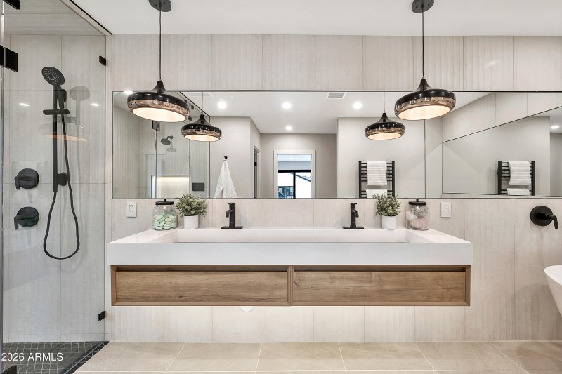 1955 E Greenway Rd-27