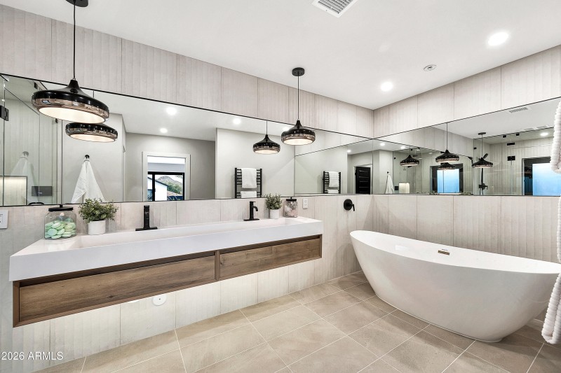 1955 E Greenway Rd-29