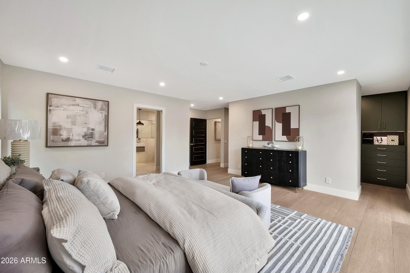 1955 E Greenway Rd-33