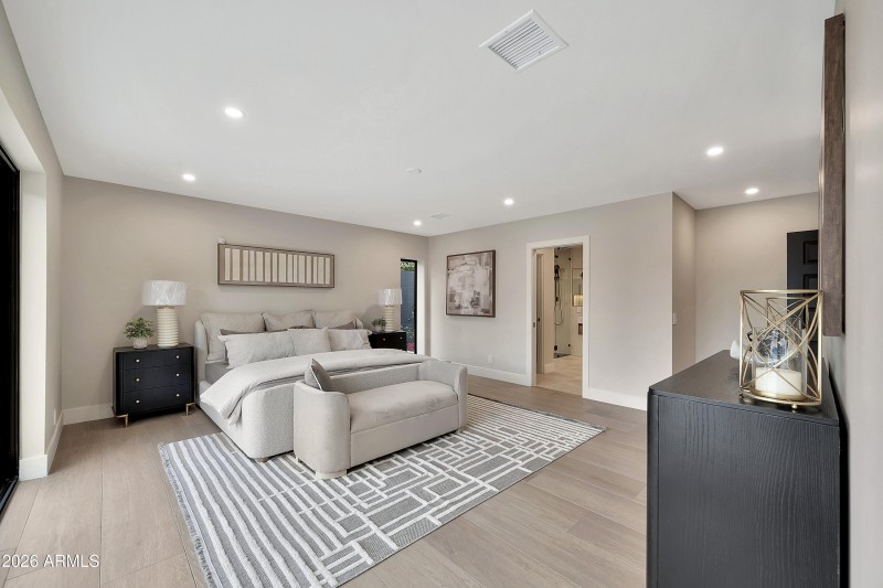 1955 E Greenway Rd-34