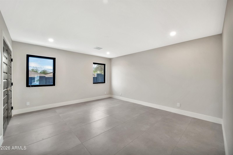 1955 E Greenway Rd-48