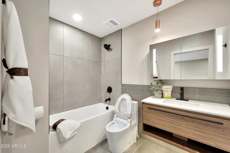 1955 E Greenway Rd-53