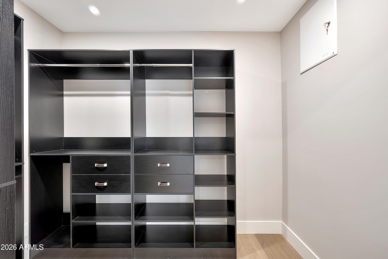 1955 E Greenway Rd-66