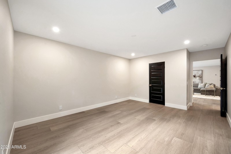 1955 E Greenway Rd-68