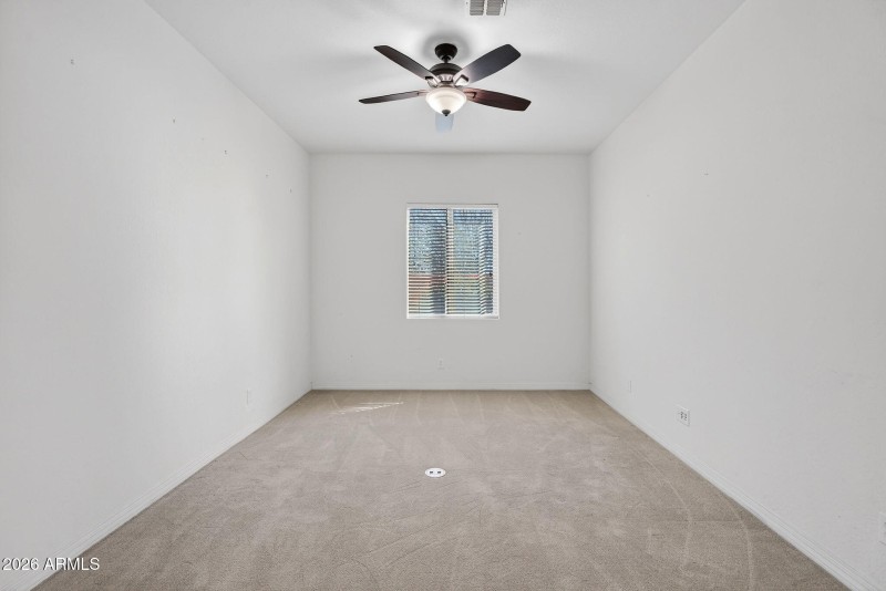 Oversized Bonus/Flex Room