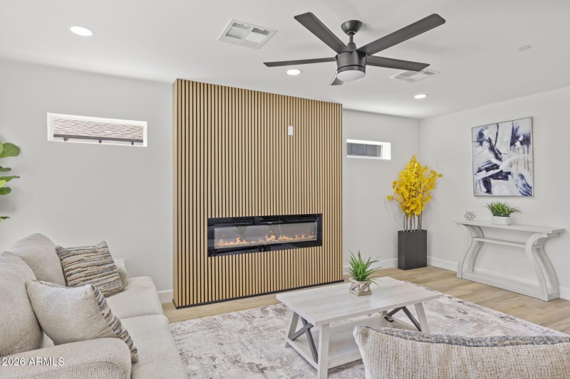 8632 E Highland Ave Scottsdale - 243