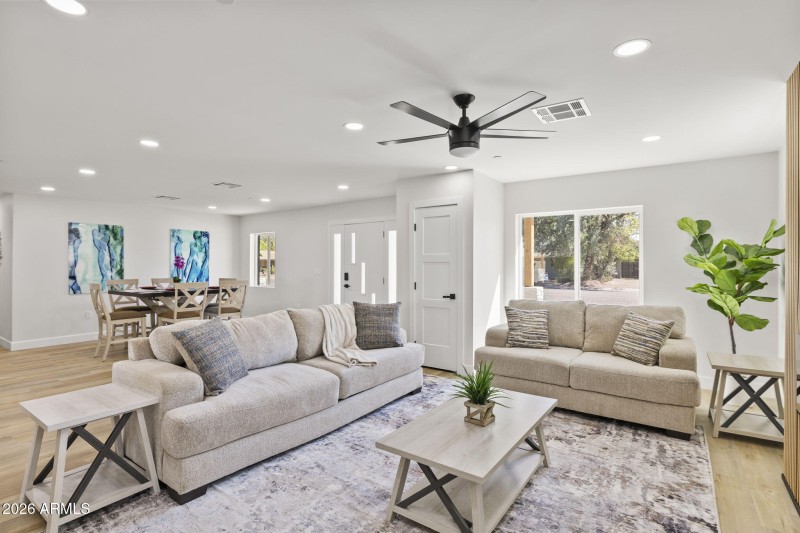 8632 E Highland Ave Scottsdale - 253