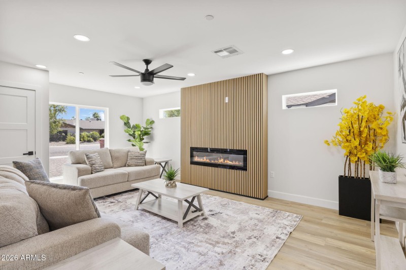 8632 E Highland Ave Scottsdale - 258