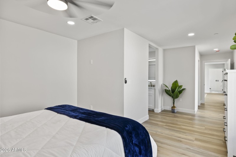 8632 E Highland Ave Scottsdale - 378