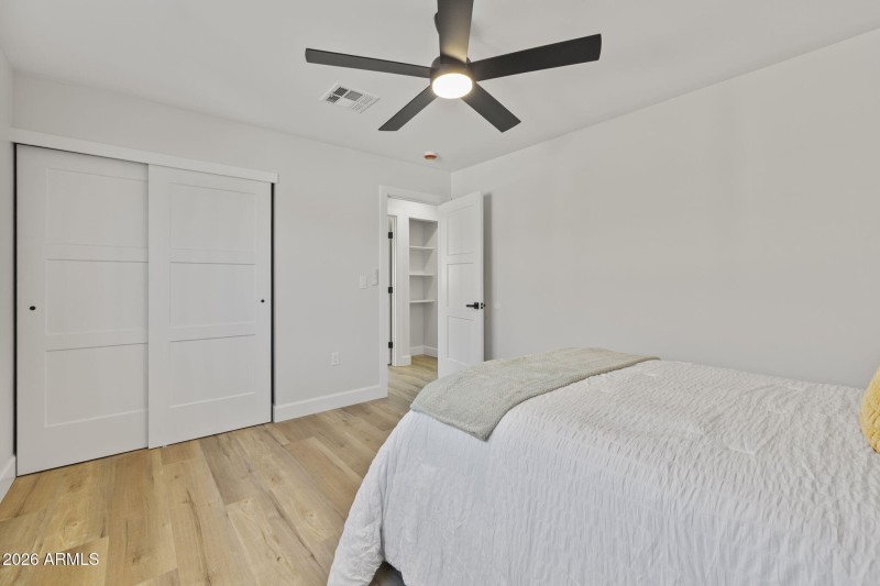 8632 E Highland Ave Scottsdale - 338