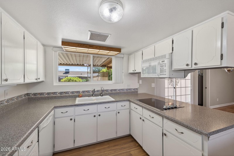 12-web-or-mls-1879 W 14th Ave, Apache Ju