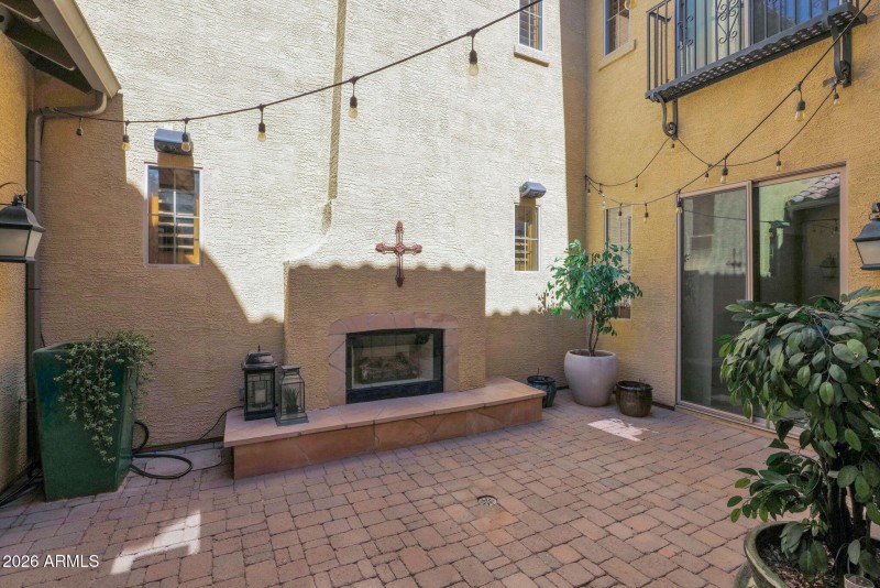 Interior Courtyard w/Fireplace