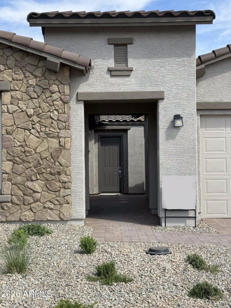 Entry into courtyard