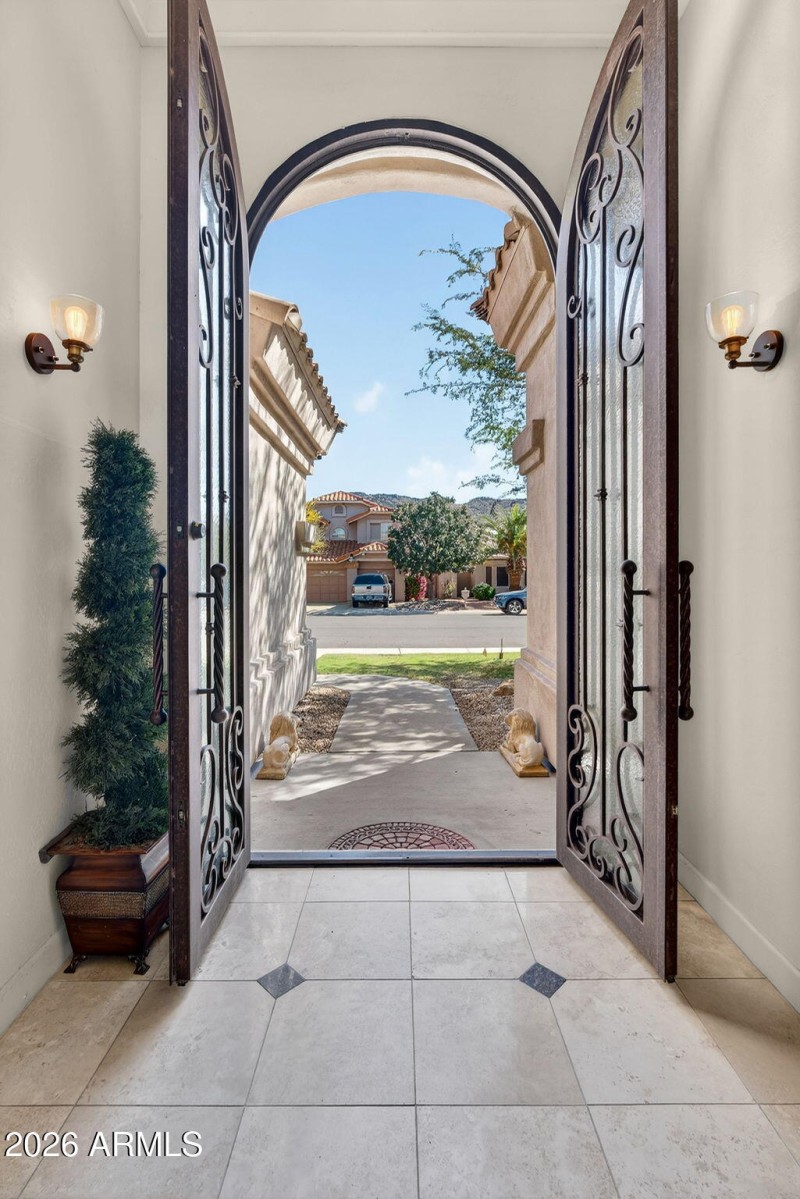 5-web-or-mls-084N 56th Ave