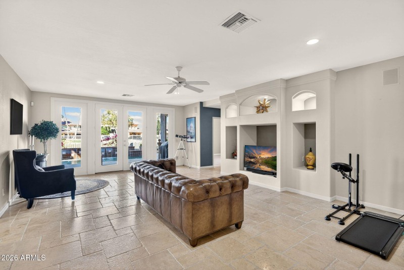 32-web-or-mls-048N 56th Ave