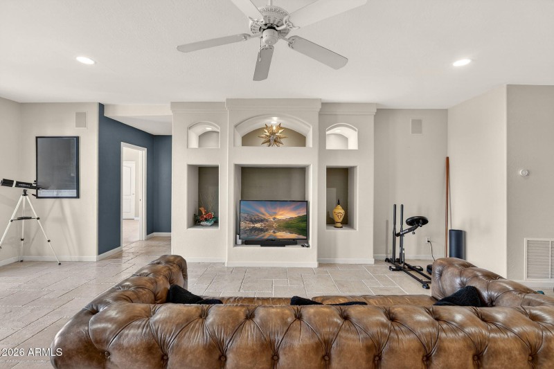 36-web-or-mls-052N 56th Ave