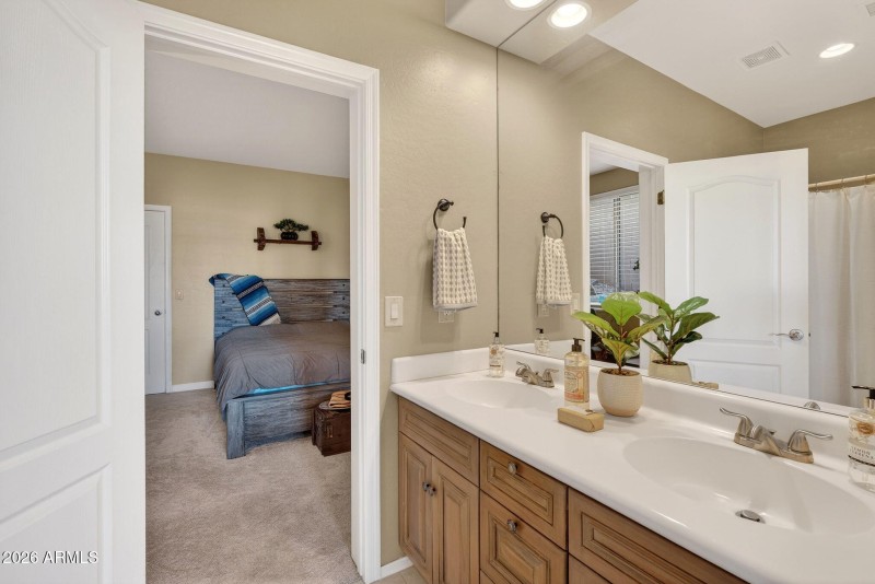 44-web-or-mls-042N 56th Ave