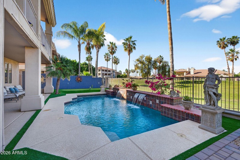 60-web-or-mls-023N 56th Ave