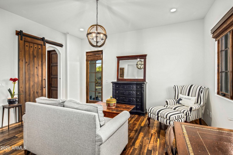 040_Guest Ensuite Sitting Space