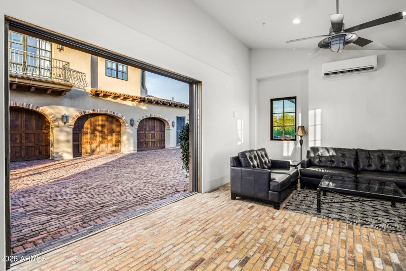 048_The Coach House Entrance