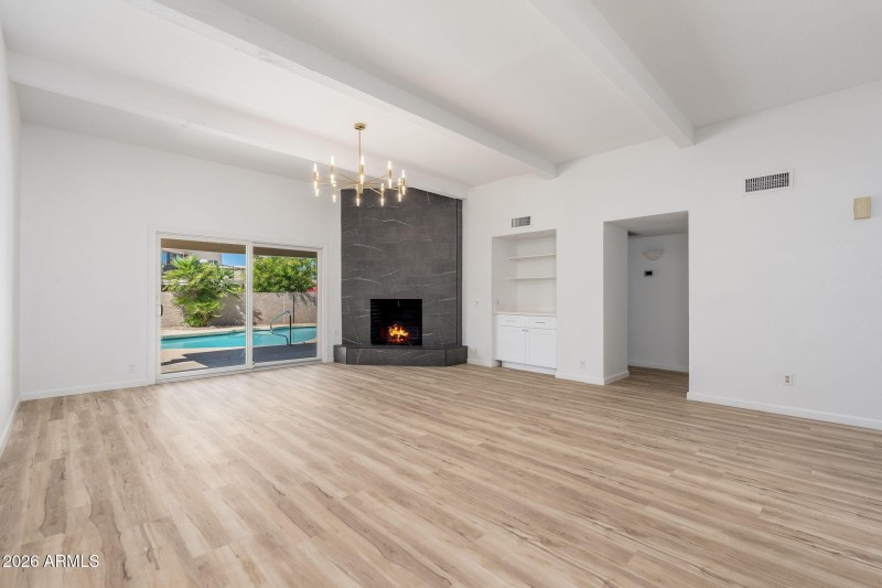 6724 N 79th Place - 07