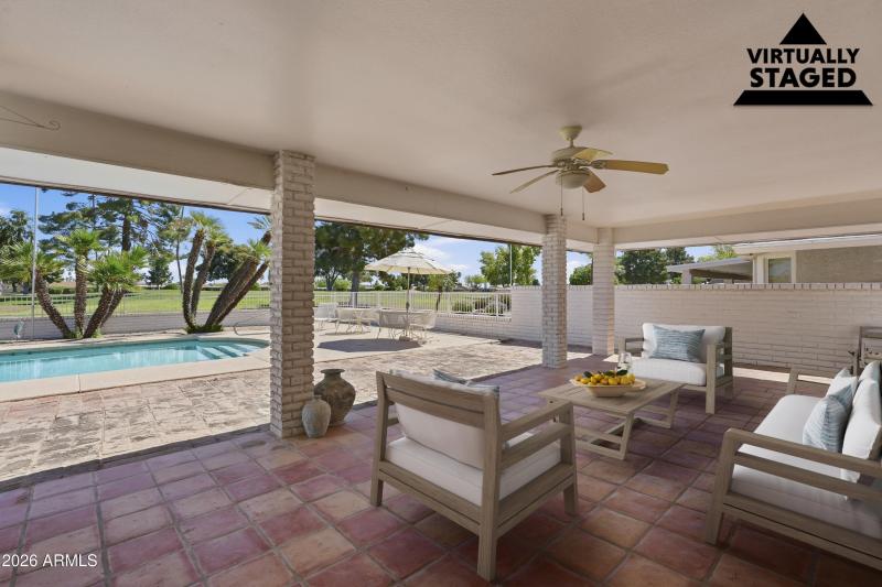 VIRTUALL STAGED COVERED PATIO