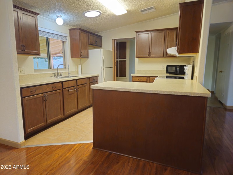 7) 63008-68c8978a88d34