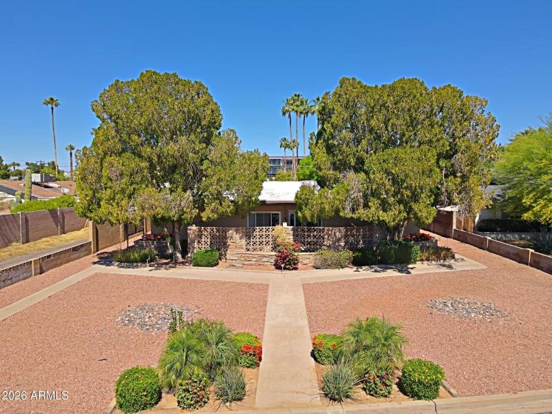 3618 E. Montecito Ave., Phx., 85018