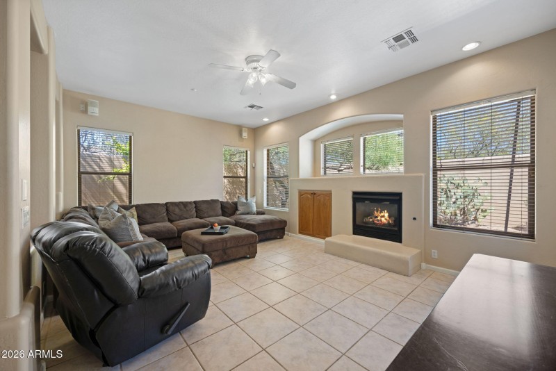 14-web-or-mls-9506-e-mohawk-ln