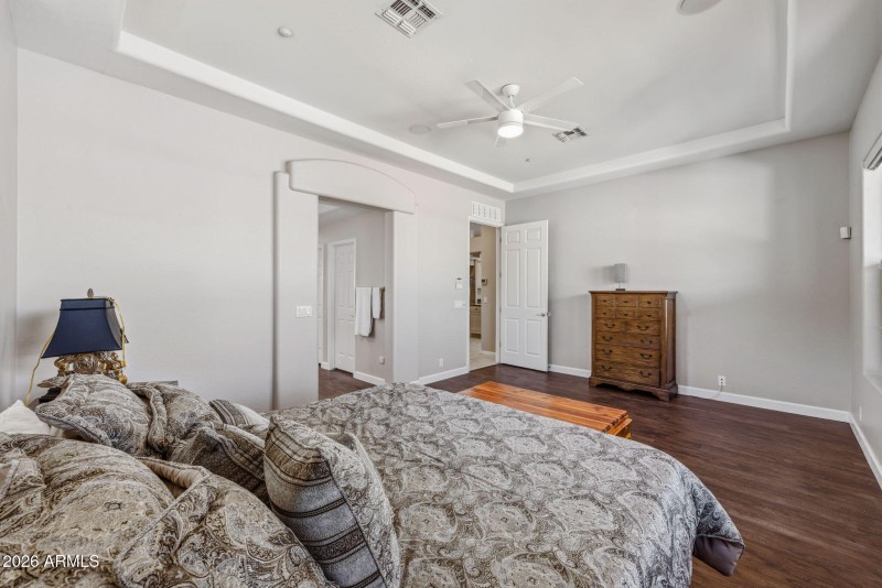 24-web-or-mls-9506-e-mohawk-ln