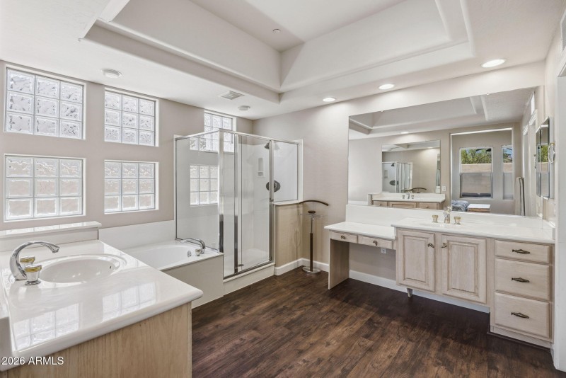 26-web-or-mls-9506-e-mohawk-ln