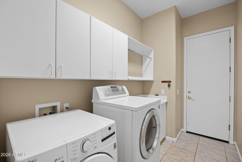 29-web-or-mls-9506-e-mohawk-ln