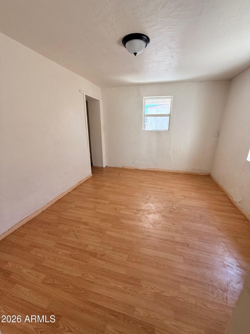 5a48c576-a910-462d-b0cc-27a0e0d1be3f