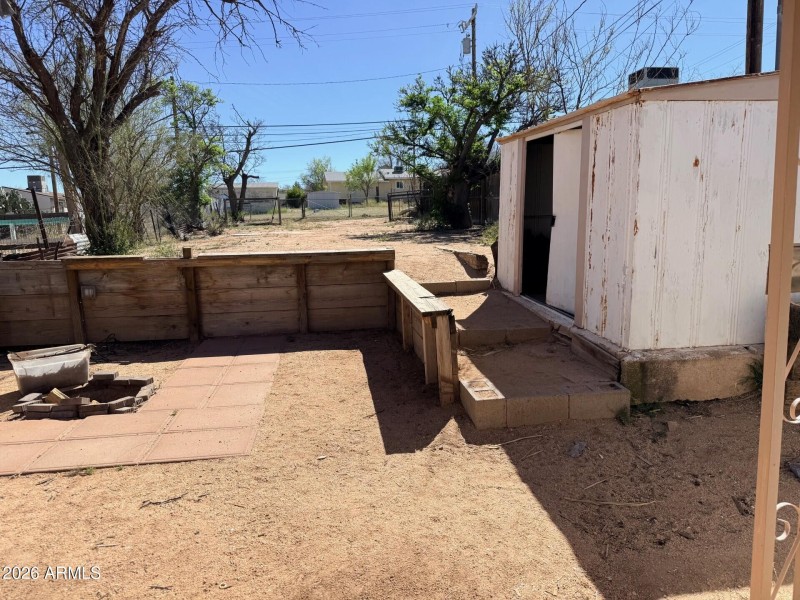 411d7f01-2b44-45f8-820a-c1175eef6bde