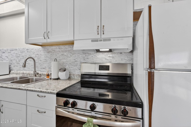 10-web-or-mls-016E Germann Rd