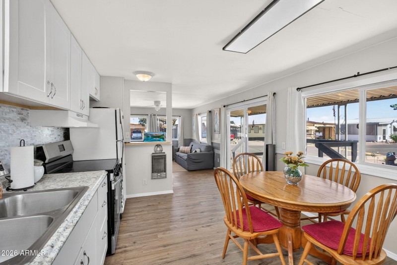 11-web-or-mls-013E Germann Rd