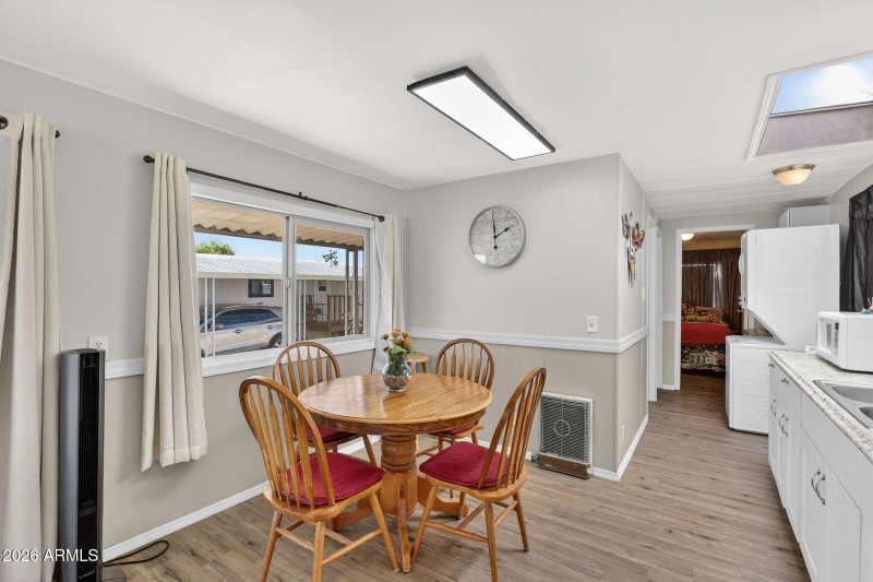 13-web-or-mls-012E Germann Rd