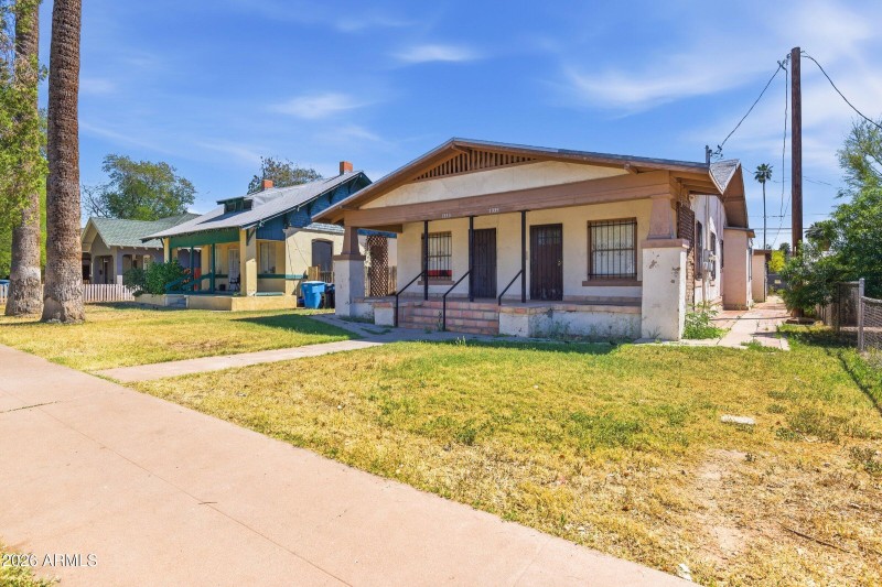 3-custom-1333 W Woodland Ave-3