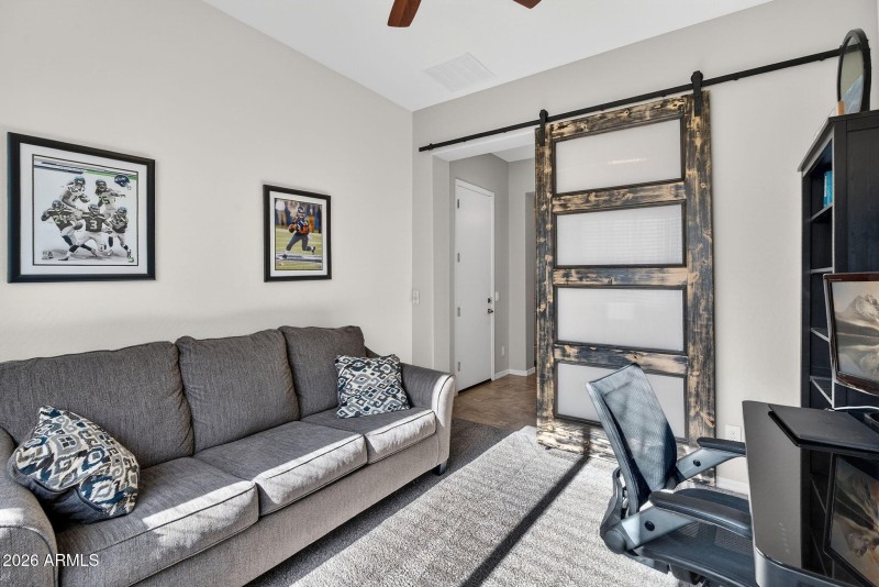 7-web-or-mls-036Ampere Ave