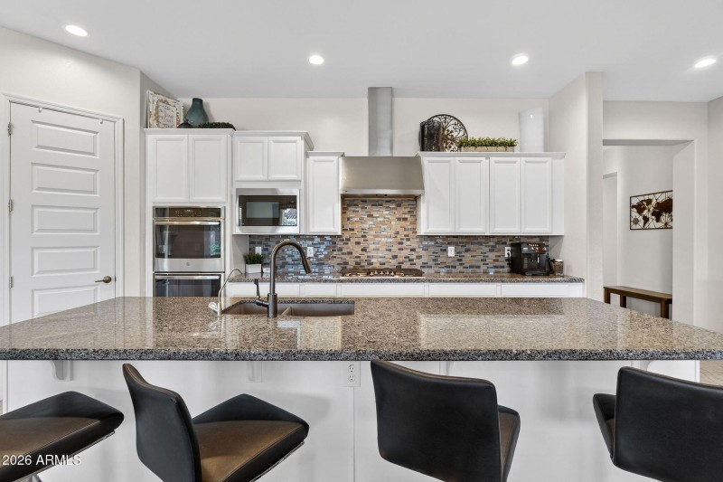 16-web-or-mls-043Ampere Ave