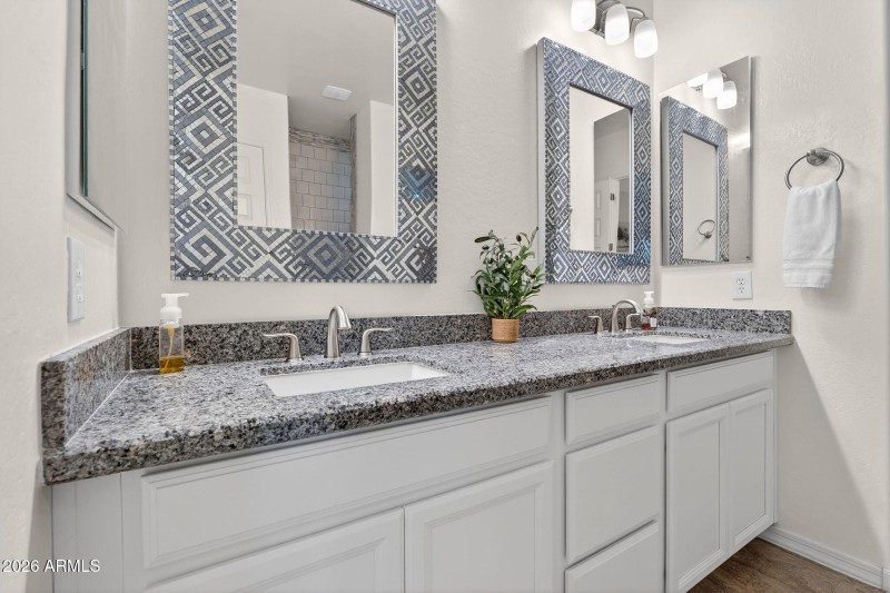 28-web-or-mls-060Ampere Ave