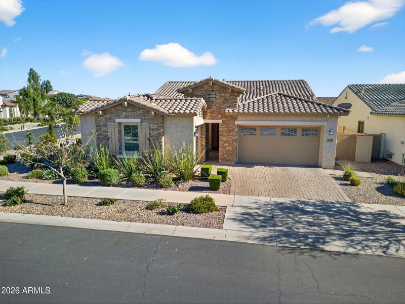 62-web-or-mls-002Ampere Ave