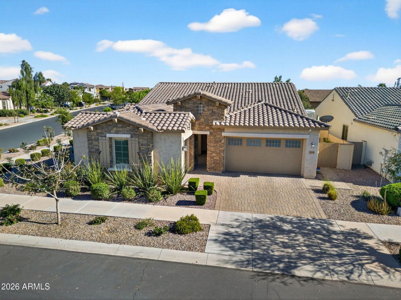 65-web-or-mls-005Ampere Ave