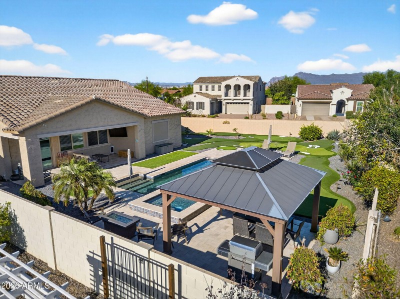 71-web-or-mls-022Ampere Ave