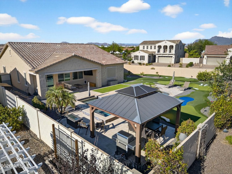 74-web-or-mls-013Ampere Ave