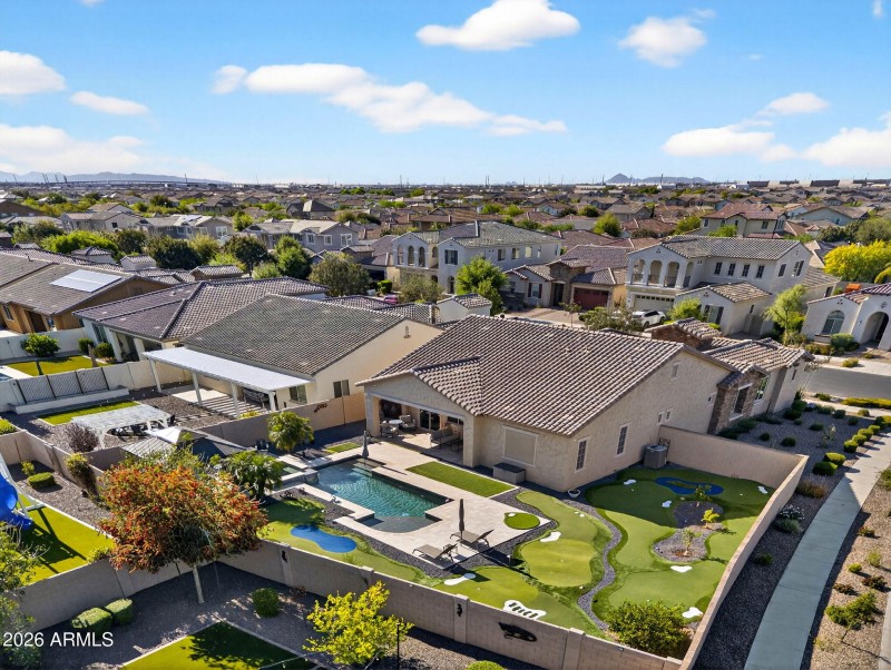 78-web-or-mls-015Ampere Ave