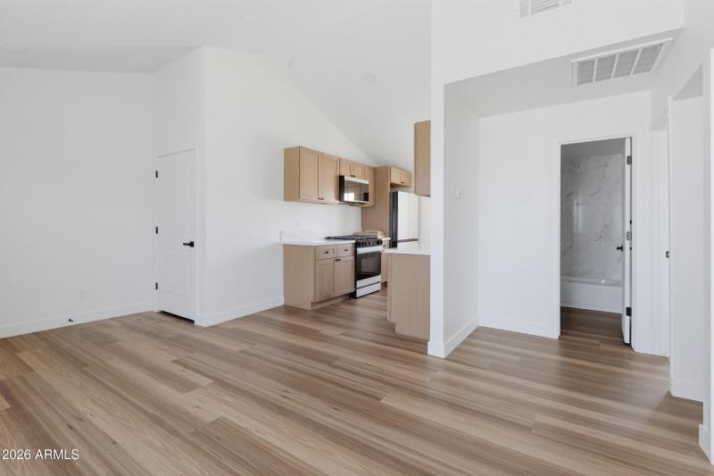 19-custom-1805 N 31st St-19