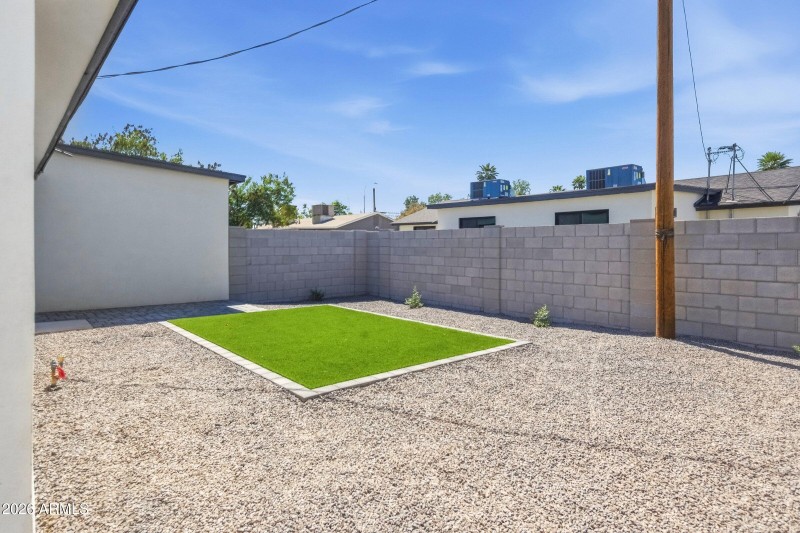 26-custom-1805 N 31st St-26