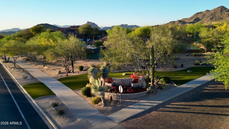 196450EB-6969-4357-913E-9AA5C7272E42 2